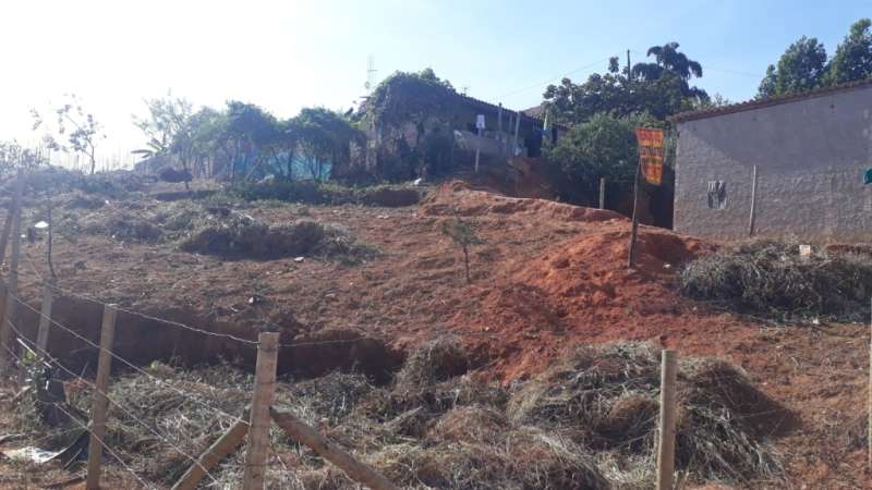 Terreno à venda, 550m² - Foto 1