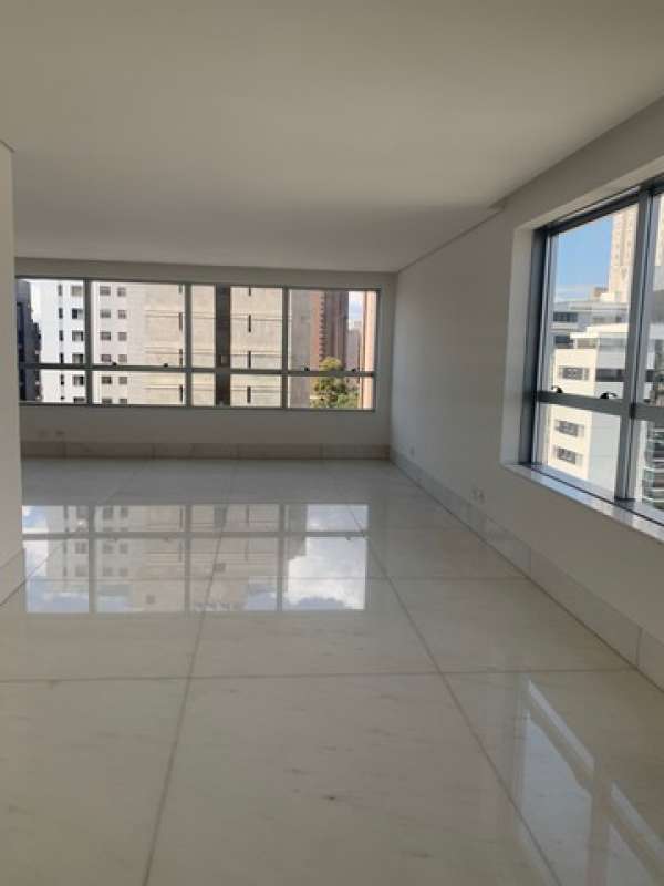 Apartamento à venda com 4 quartos, 208m² - Foto 7