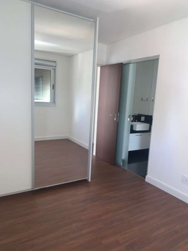 Apartamento à venda com 4 quartos, 208m² - Foto 11