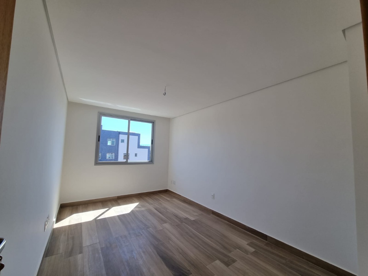 Apartamento à venda com 3 quartos, 105m² - Foto 8