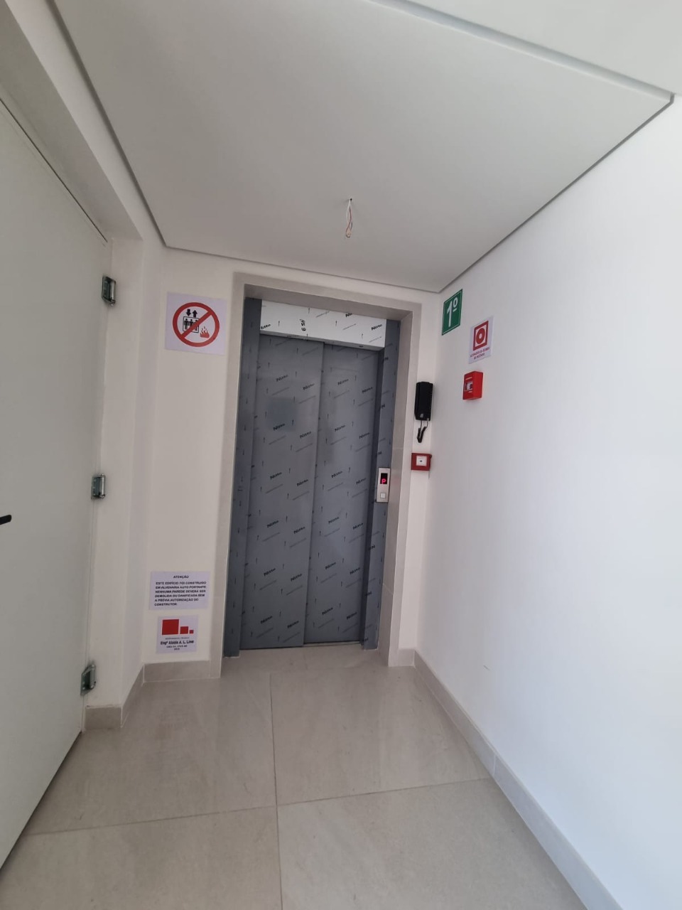 Apartamento à venda com 3 quartos, 105m² - Foto 25