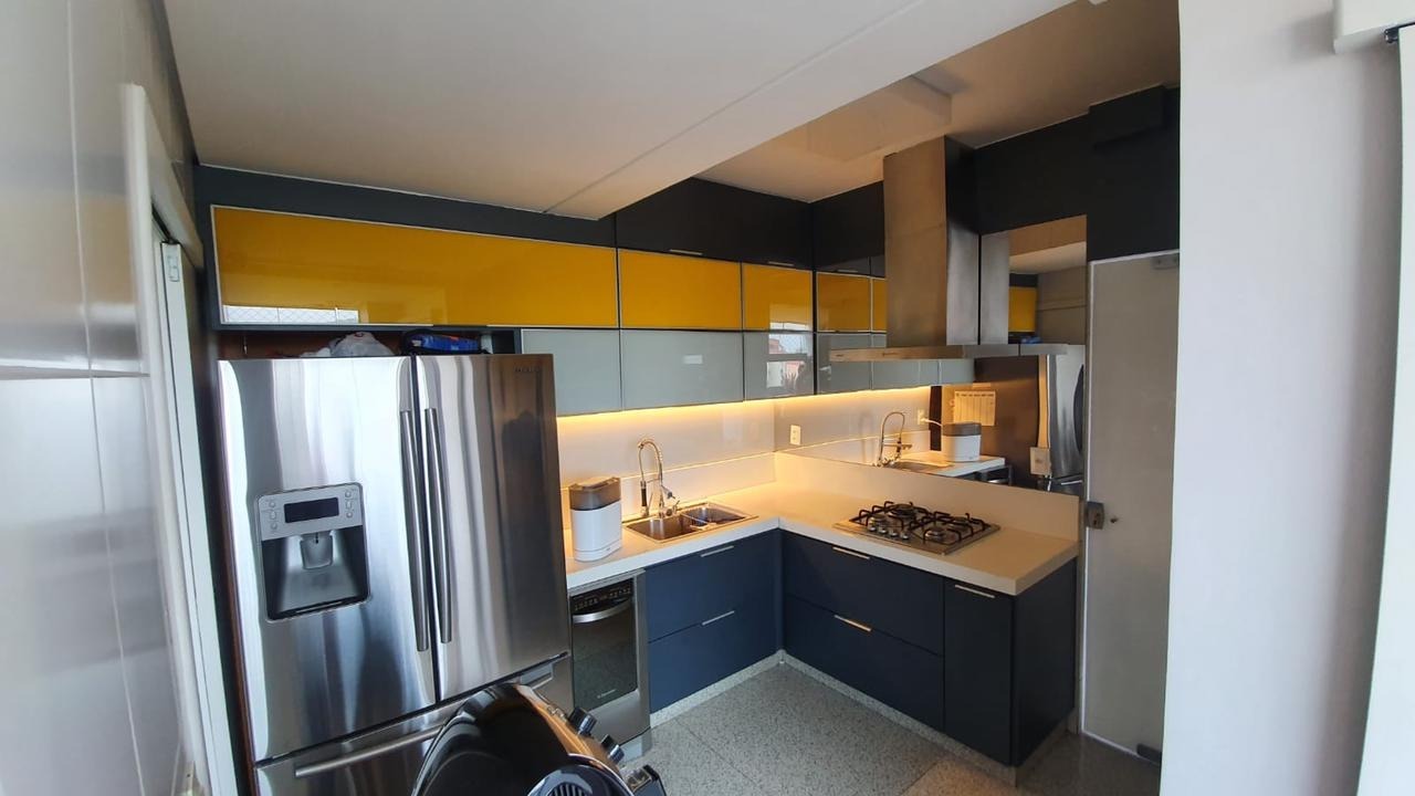 Apartamento à venda com 4 quartos, 137m² - Foto 1