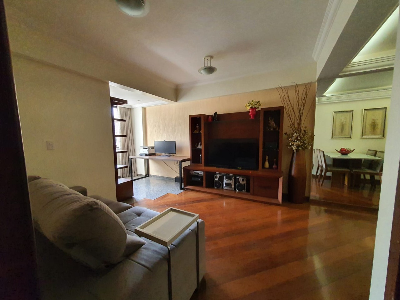 Apartamento à venda com 3 quartos, 90m² - Foto 1