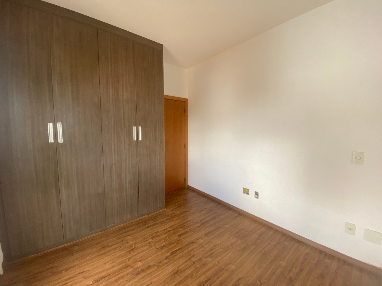 Apartamento à venda com 3 quartos, 115m² - Foto 11