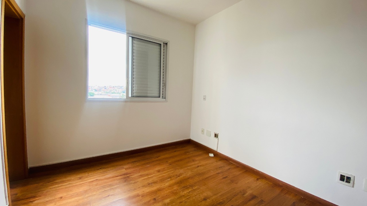 Apartamento à venda com 3 quartos, 115m² - Foto 9