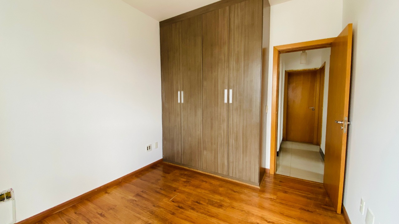 Apartamento à venda com 3 quartos, 115m² - Foto 10