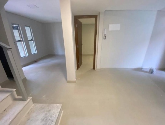 Casa à venda com 5 quartos, 208m² - Foto 3