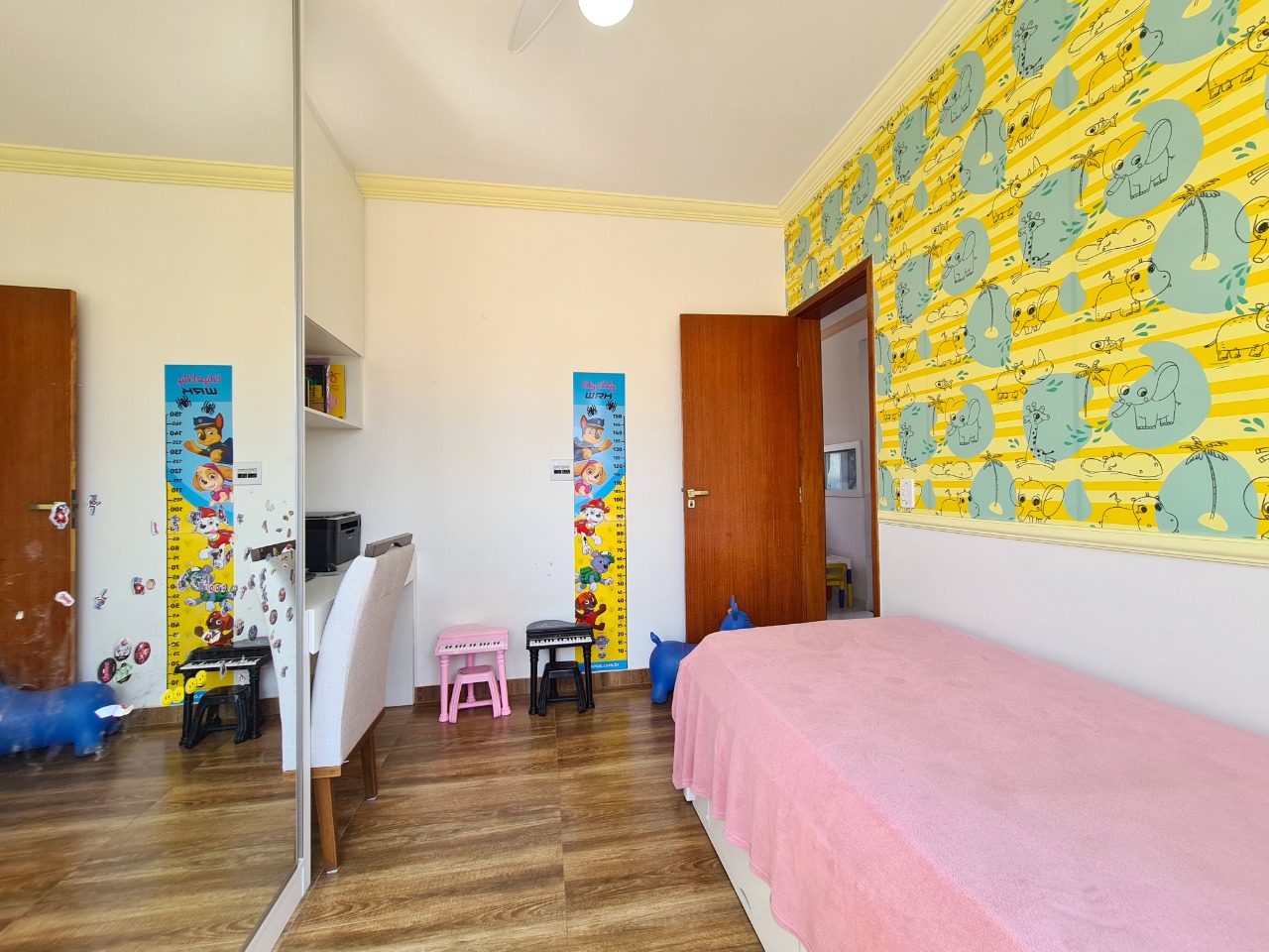 Apartamento à venda com 2 quartos, 60m² - Foto 9