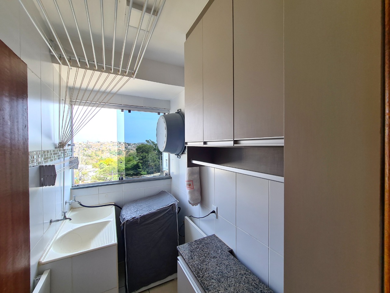 Apartamento à venda com 2 quartos, 60m² - Foto 14