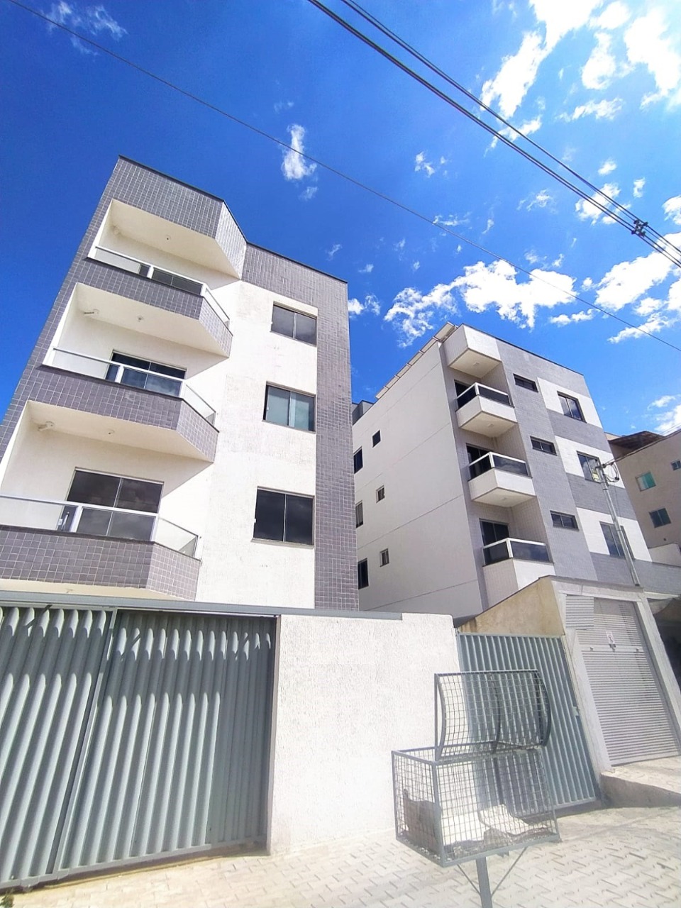 Apartamento à venda com 3 quartos, 65m² - Foto 1