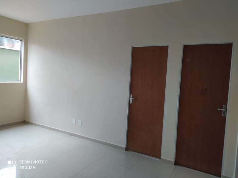 Apartamento à venda com 2 quartos, 71m² - Foto 2