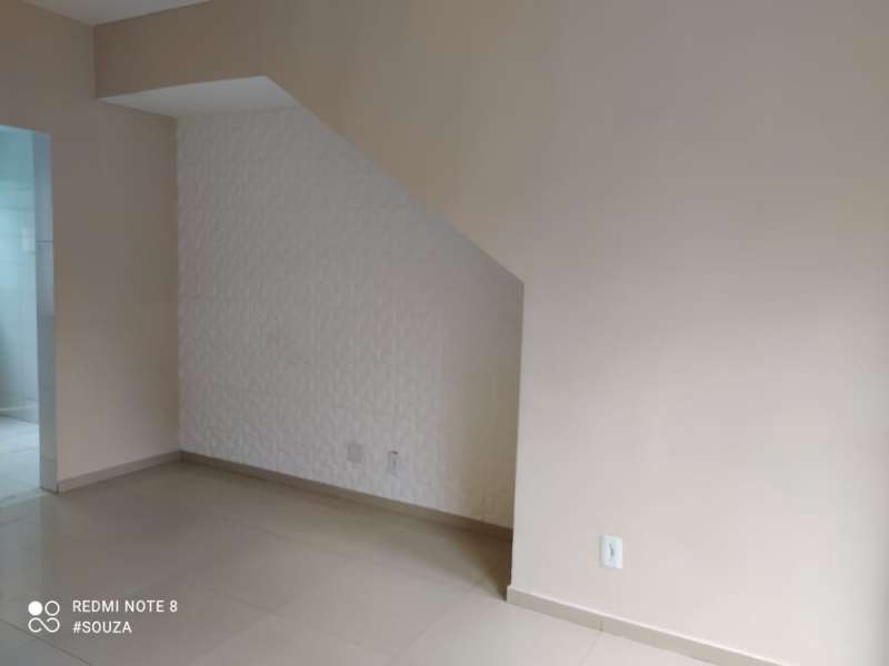 Apartamento à venda com 2 quartos, 71m² - Foto 3