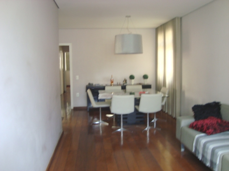 Apartamento à venda com 4 quartos, 125m² - Foto 2