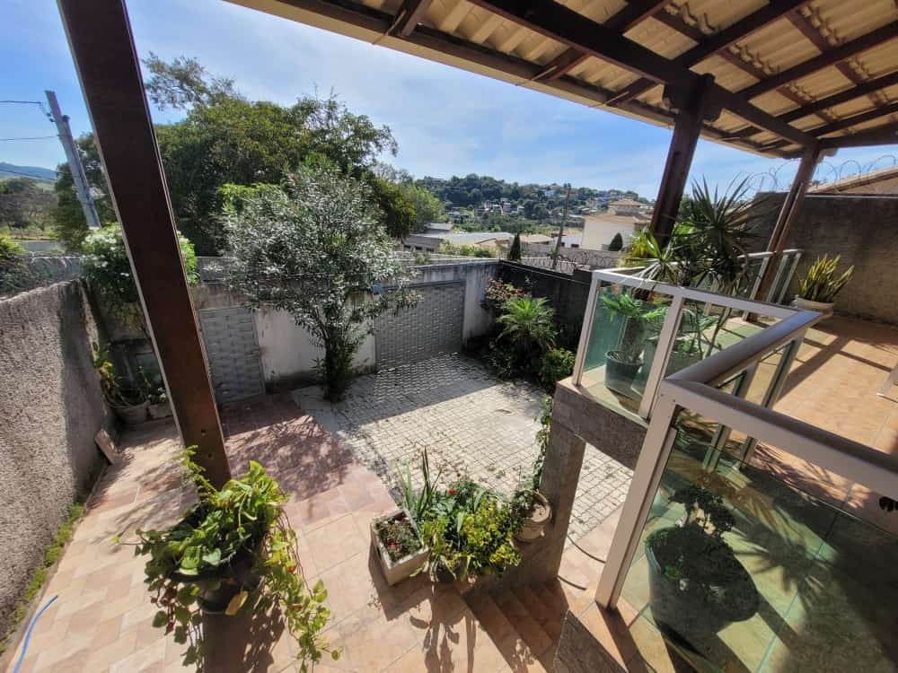 Casa à venda com 2 quartos, 120m² - Foto 8