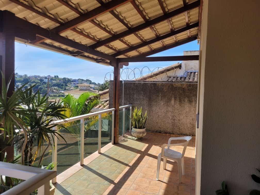 Casa à venda com 2 quartos, 120m² - Foto 5