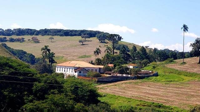 Chácara à venda com 7 quartos, 1900000m² - Foto 9