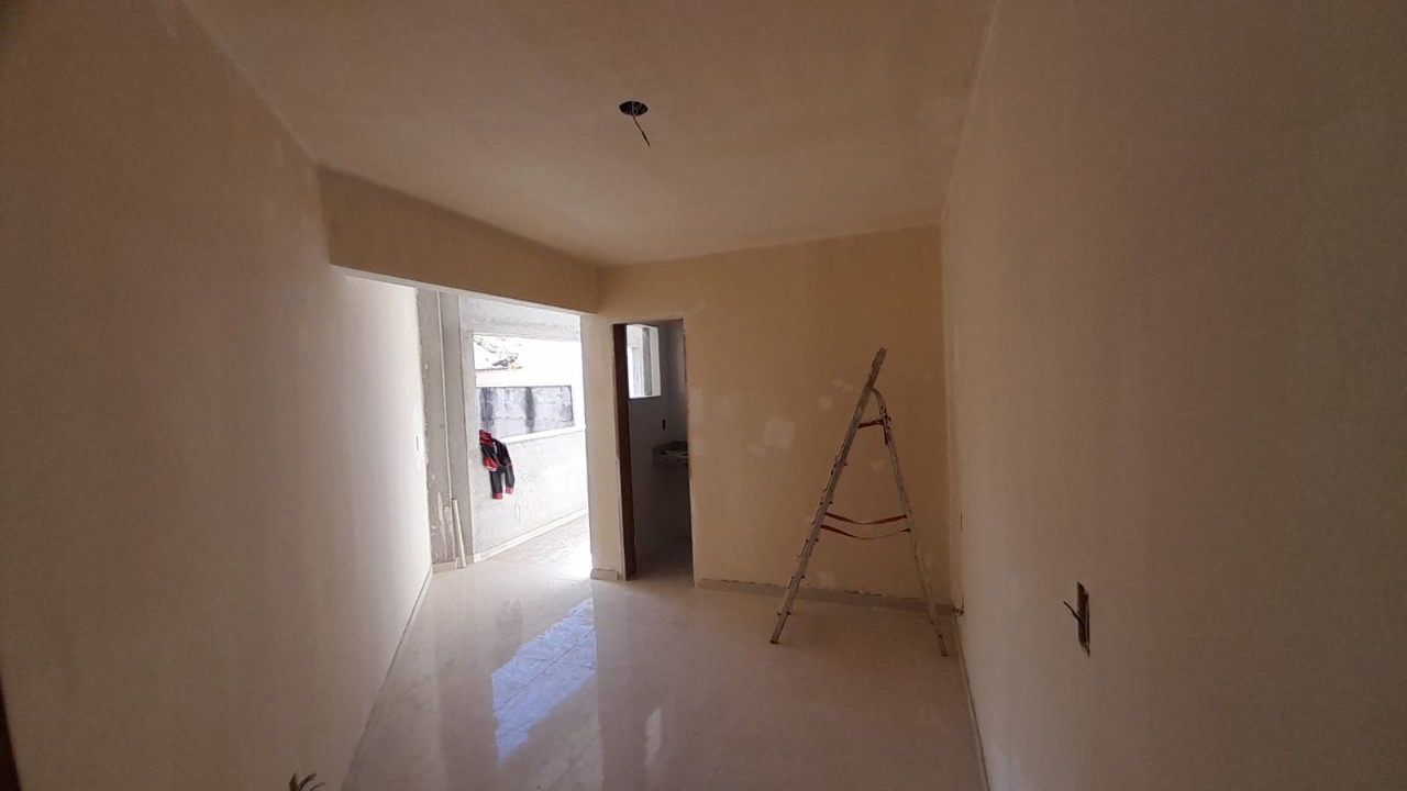 Casa à venda com 2 quartos, 100m² - Foto 11