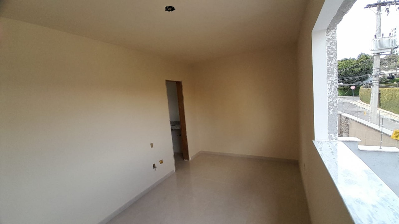 Casa à venda com 2 quartos, 100m² - Foto 5