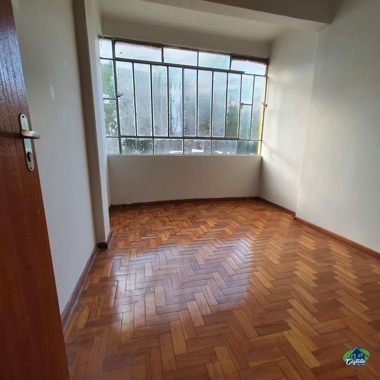 Apartamento à venda com 2 quartos, 73m² - Foto 1