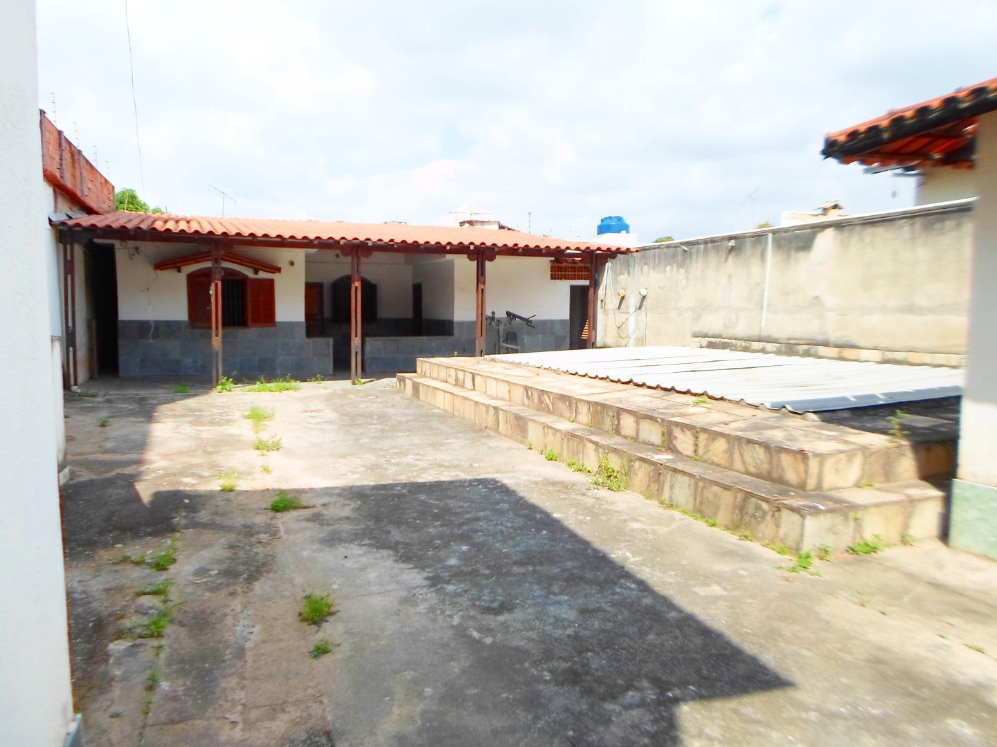 Terreno à venda, 360m² - Foto 1