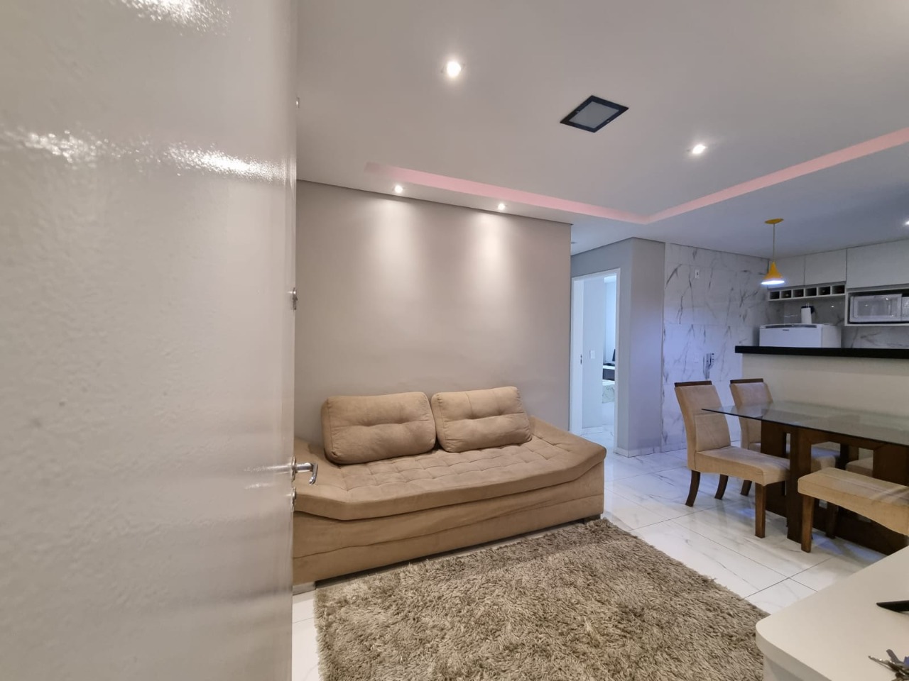 Apartamento à venda com 2 quartos, 52m² - Foto 2