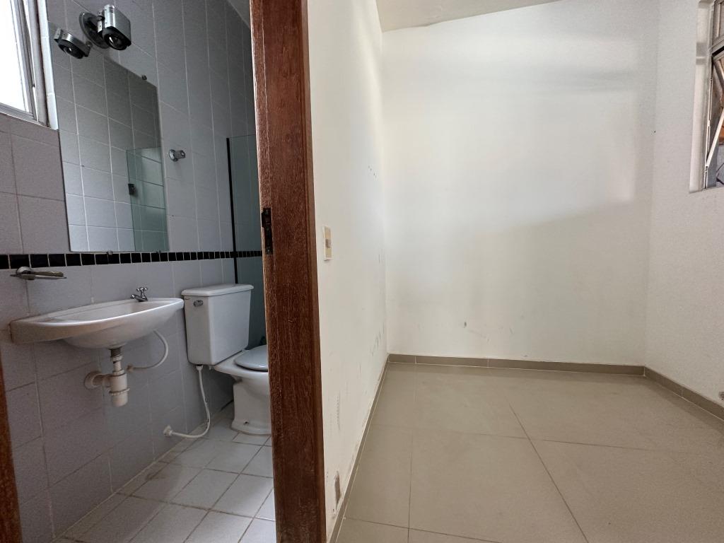 Apartamento à venda com 4 quartos, 151m² - Foto 8