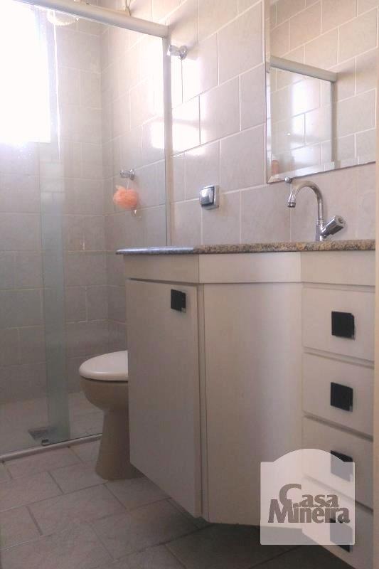 Apartamento à venda com 3 quartos, 81m² - Foto 3