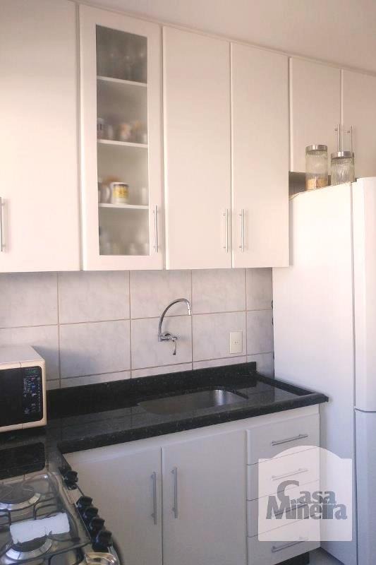 Apartamento à venda com 3 quartos, 81m² - Foto 9