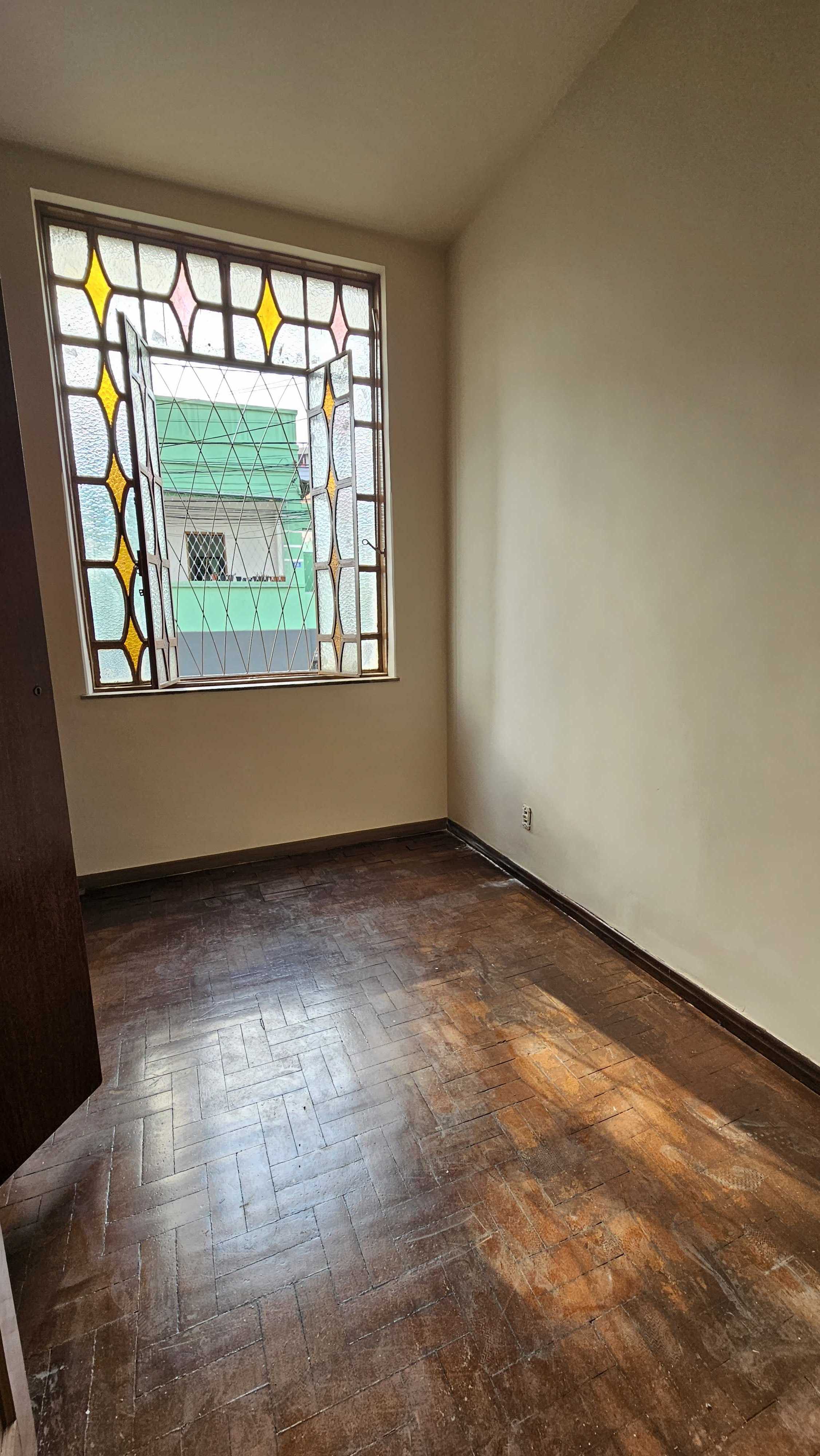 Casa à venda com 5 quartos, 190m² - Foto 10