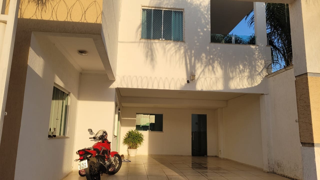 Casa à venda com 4 quartos, 240m² - Foto 6