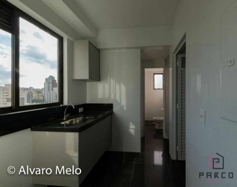 Apartamento à venda com 4 quartos, 140m² - Foto 6