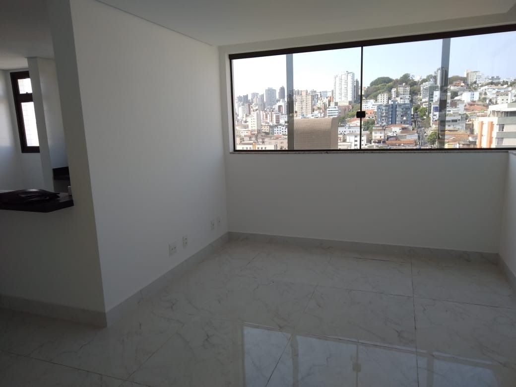 Apartamento à venda com 3 quartos, 85m² - Foto 2