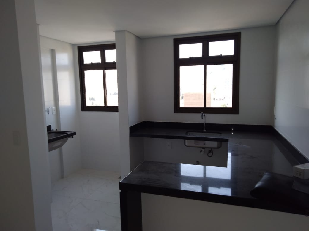 Apartamento à venda com 3 quartos, 85m² - Foto 3