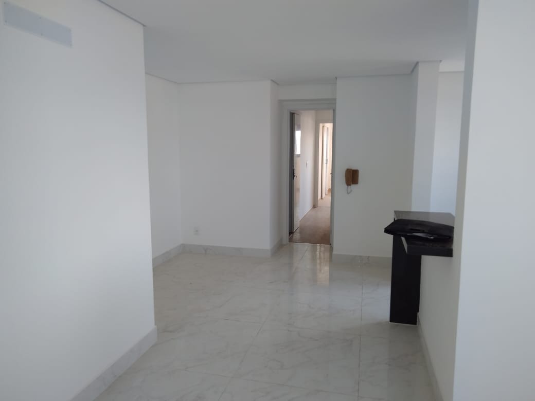 Apartamento à venda com 3 quartos, 85m² - Foto 4