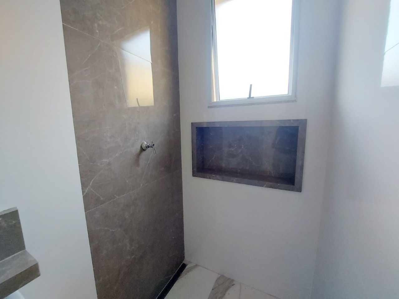 Apartamento à venda com 3 quartos, 178m² - Foto 11