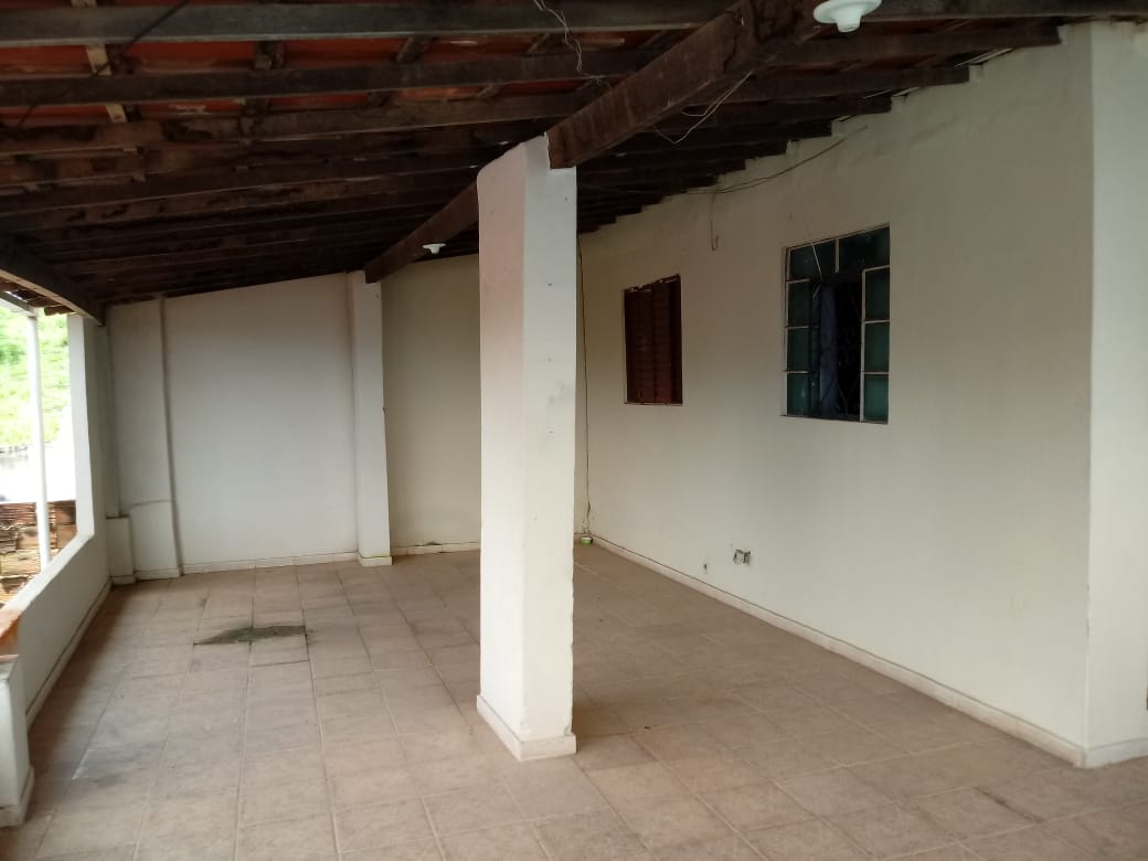 Casa à venda com 3 quartos, 360m² - Foto 7