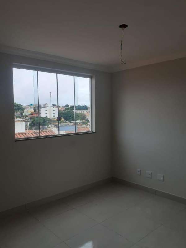 Apartamento à venda com 3 quartos - Foto 1