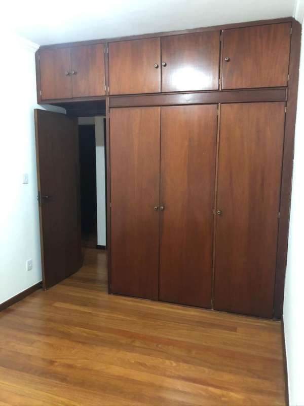 Apartamento à venda com 4 quartos - Foto 2