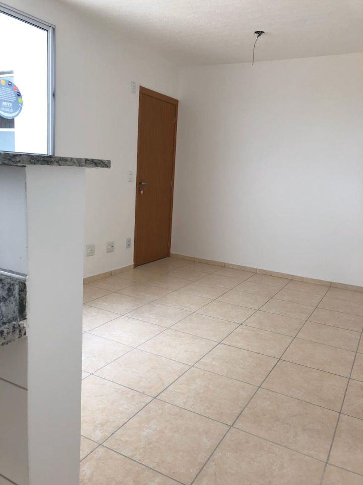 Apartamento à venda com 2 quartos, 45m² - Foto 2