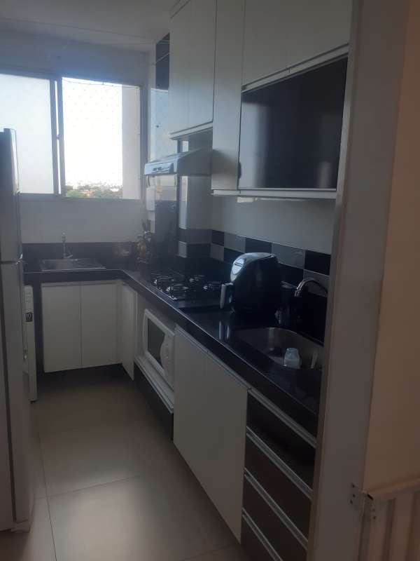 Apartamento à venda com 2 quartos, 55m² - Foto 3