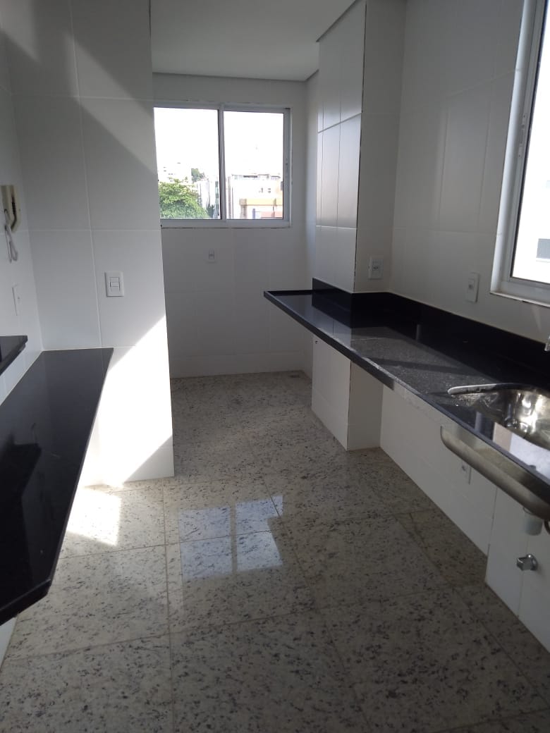 Apartamento à venda com 3 quartos, 161m² - Foto 7