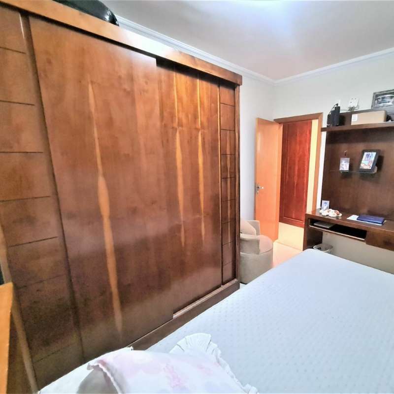 Apartamento à venda com 3 quartos, 113m² - Foto 2