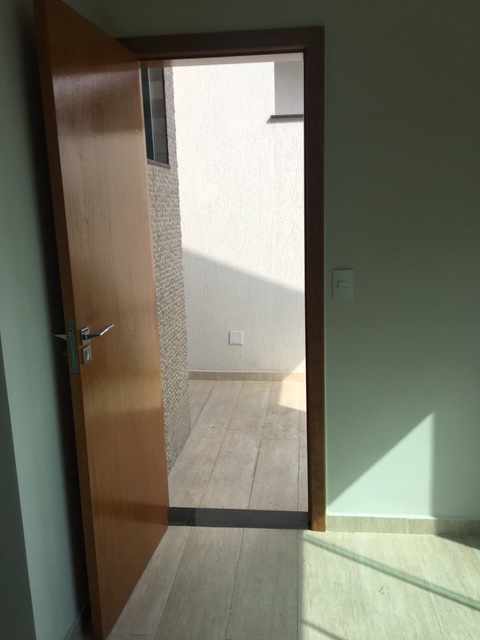 Casa à venda com 3 quartos, 122m² - Foto 11