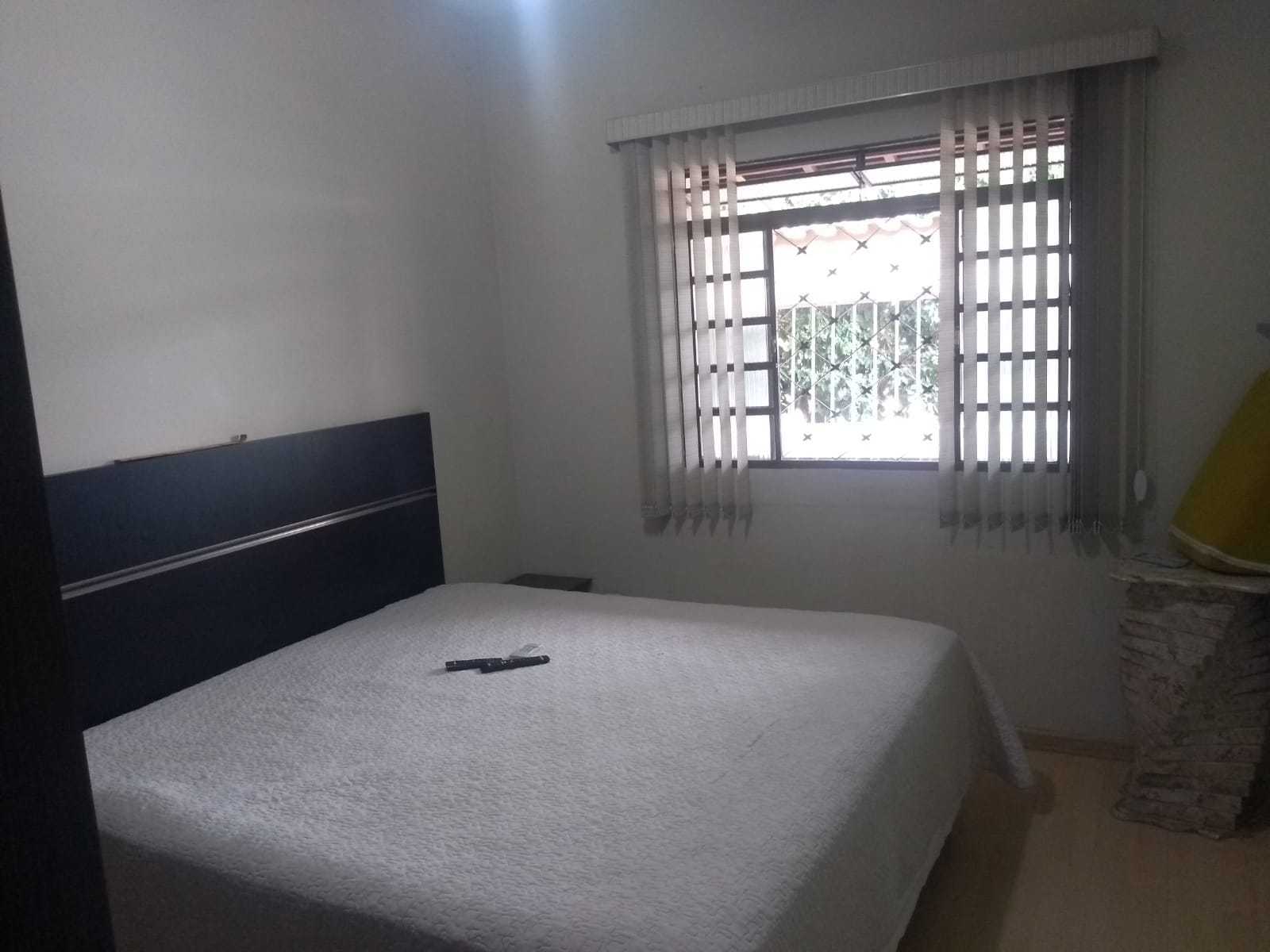 Casa à venda com 5 quartos, 230m² - Foto 9