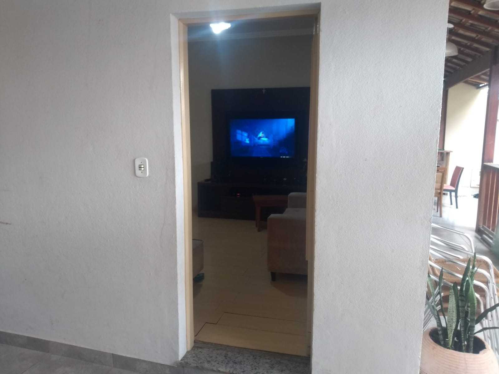 Casa à venda com 5 quartos, 230m² - Foto 21