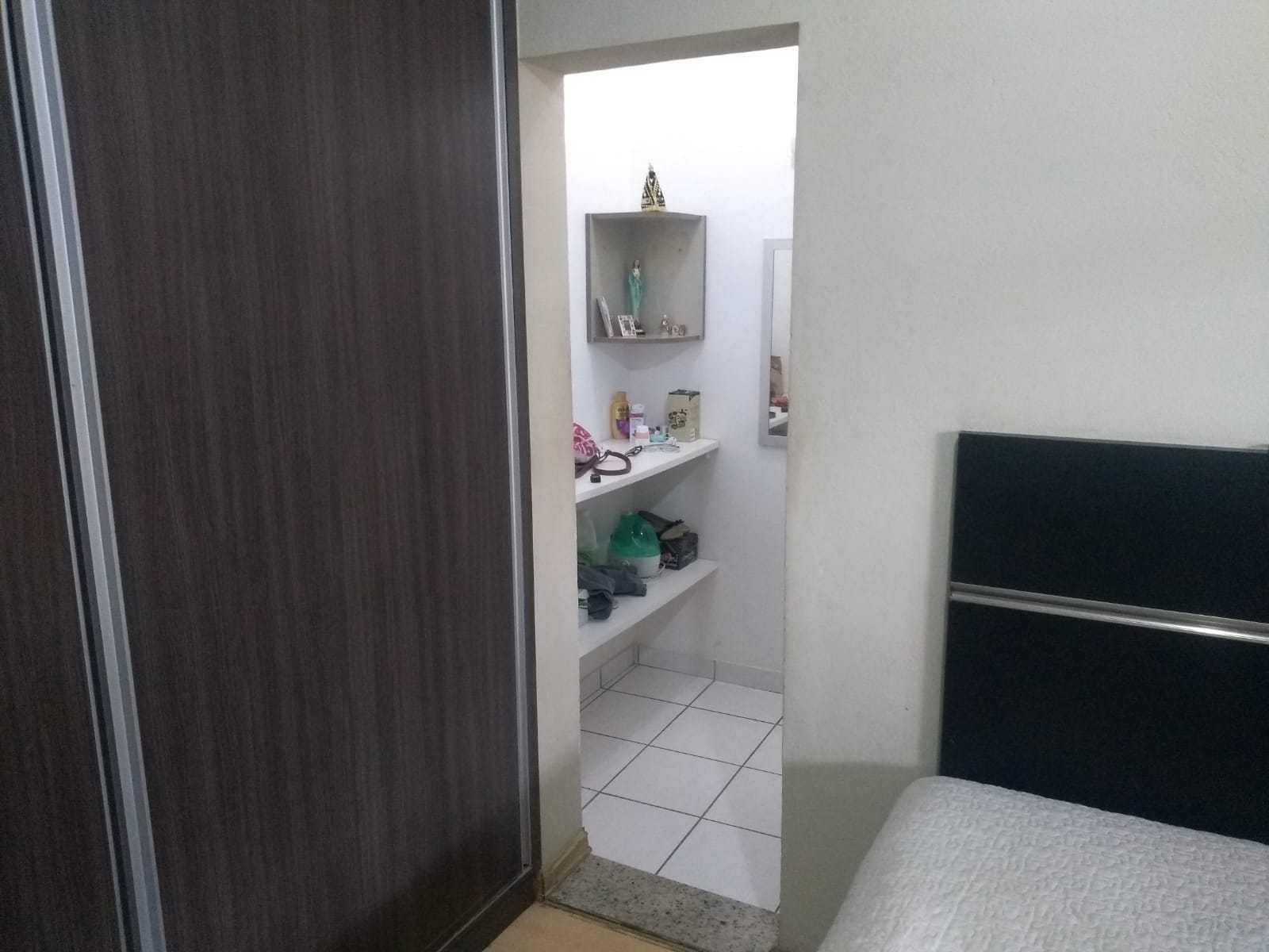 Casa à venda com 5 quartos, 230m² - Foto 10