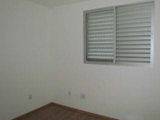 Apartamento à venda com 2 quartos, 60m² - Foto 5