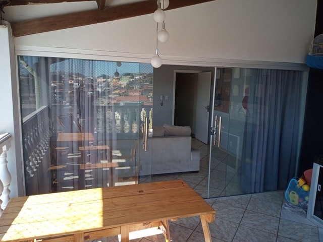 Casa à venda com 3 quartos, 254m² - Foto 11