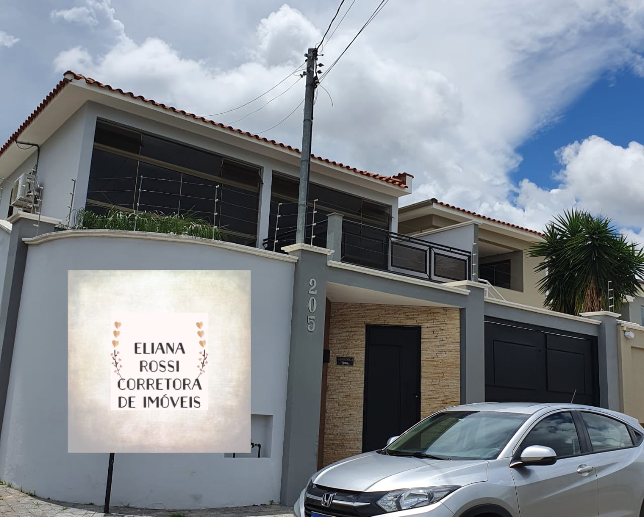 Casa à venda com 3 quartos, 240m² - Foto 1