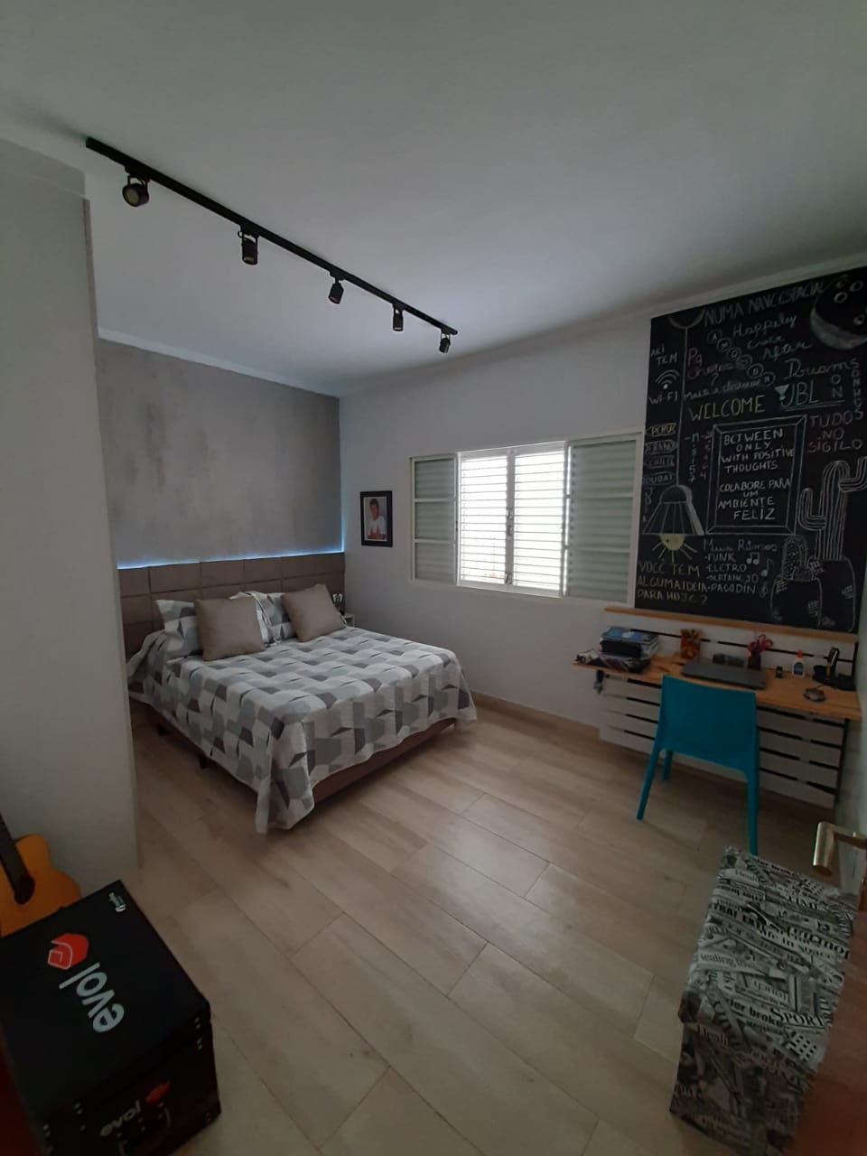 Casa à venda com 3 quartos, 300m² - Foto 7